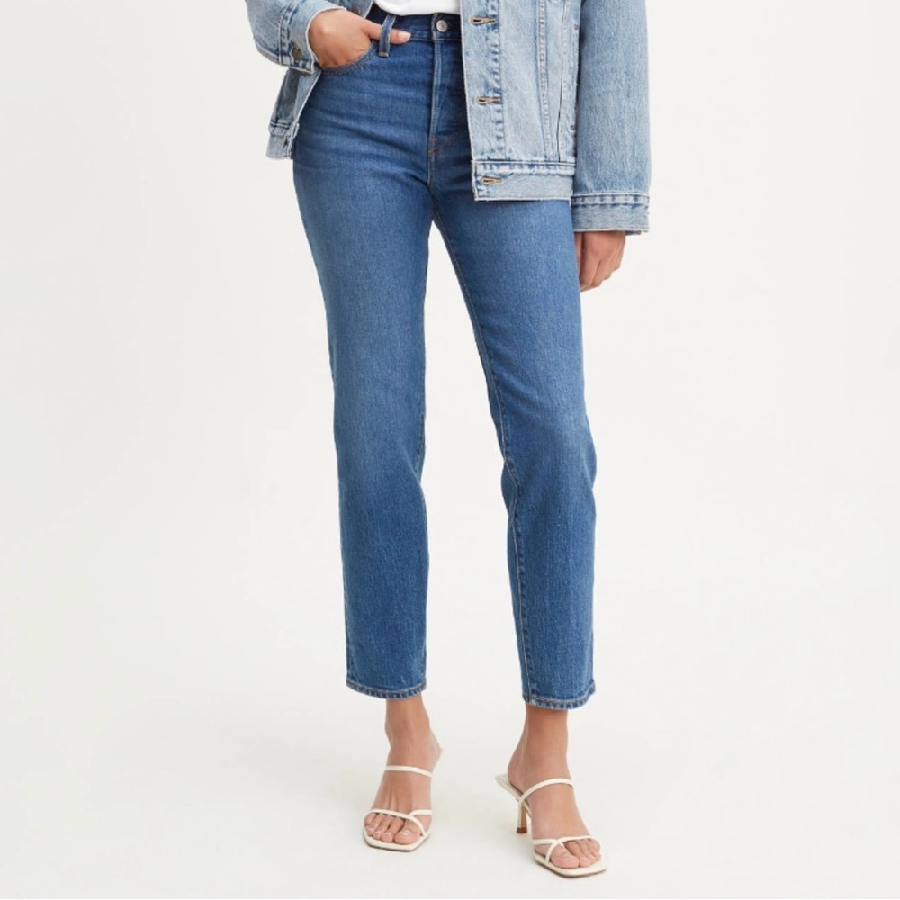 Levi’s Wedgie Icon Fit Ankle Medium Wash Premium Jeans in Charleston Moves